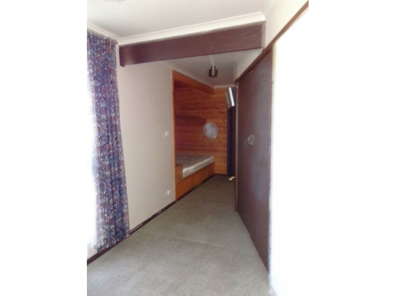 62 Hammond Street,, Hamilton VIC 3300