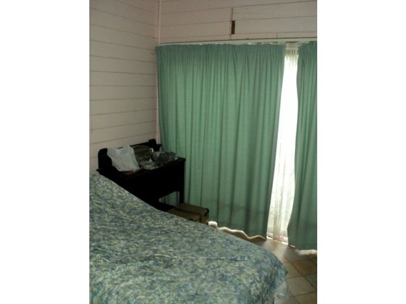 17 Carmichael Street, Hamilton VIC 3300
