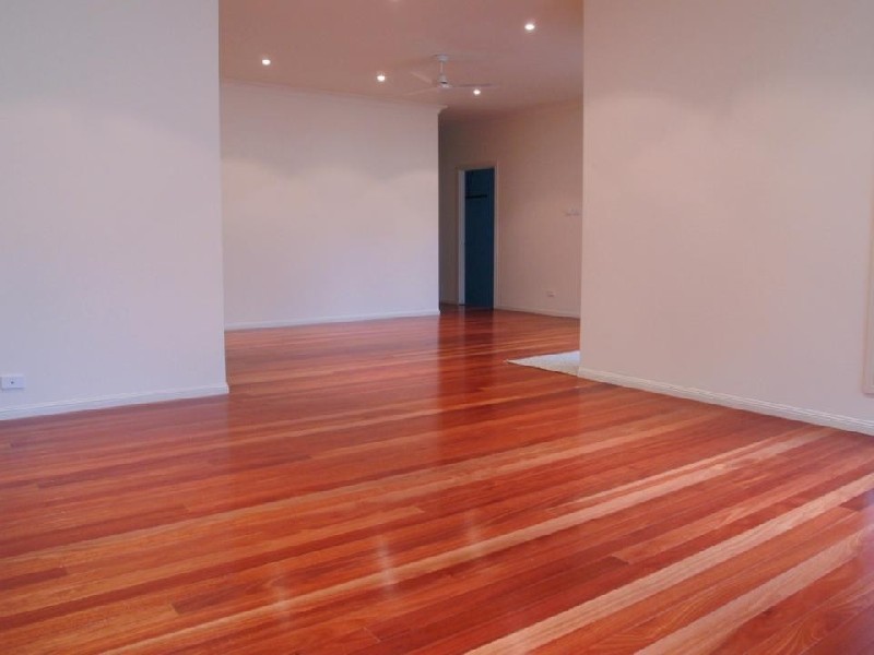 Elouera Avenue, Buff Point NSW 2262