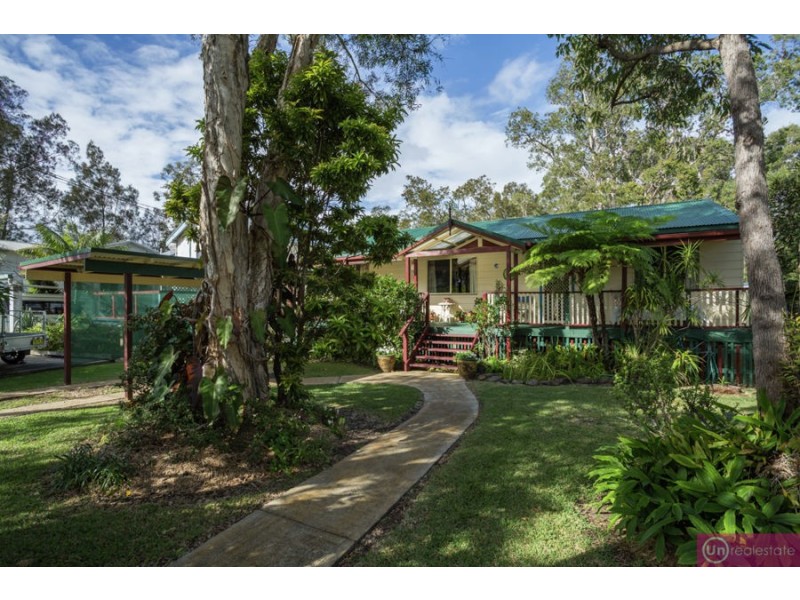 32 Turpentine Ave, Sandy Beach NSW 2456