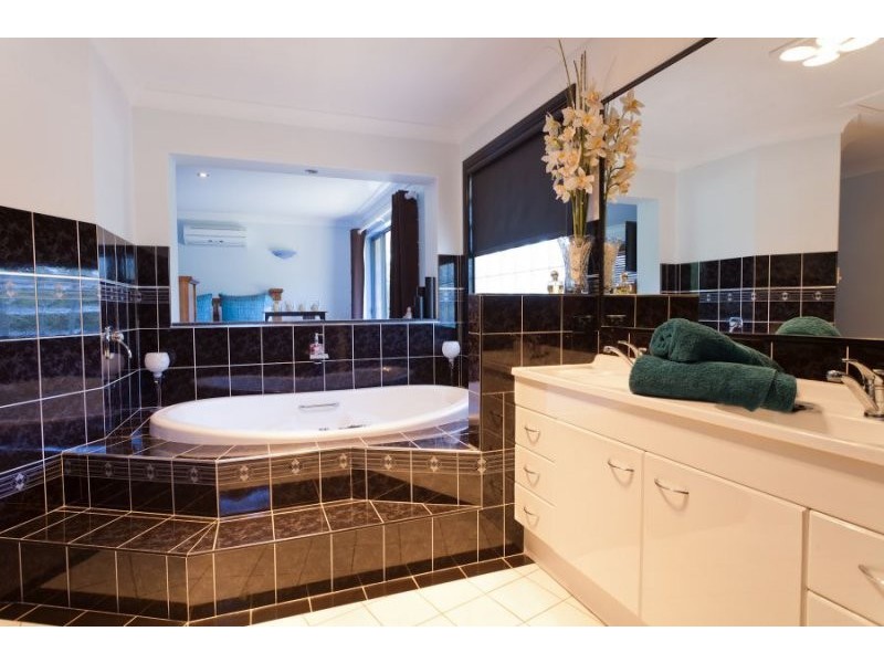 6 Barn Owl Court, Boambee East NSW 2452