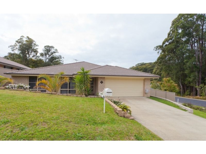 2 Farrell Close, Bonville NSW 2441