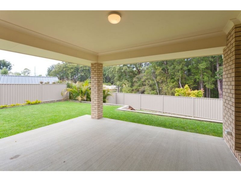 2 Farrell Close, Bonville NSW 2441