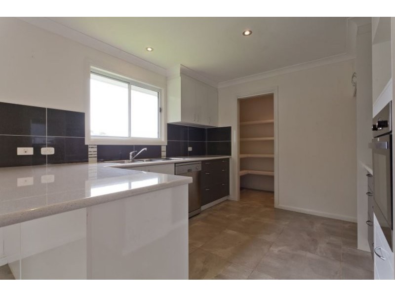 7 Gordon Road, Raleigh NSW 2454