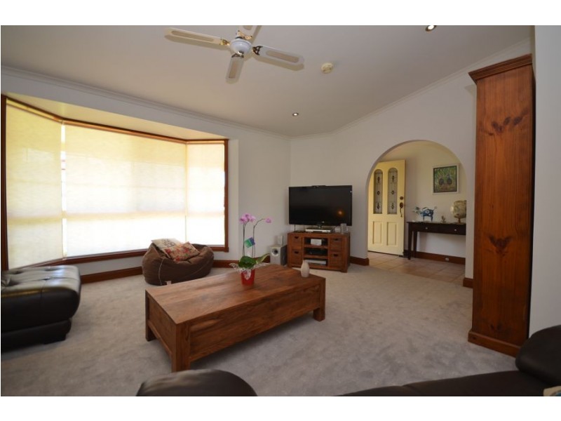 1 Sandpiper Crescent, Boambee East NSW 2452