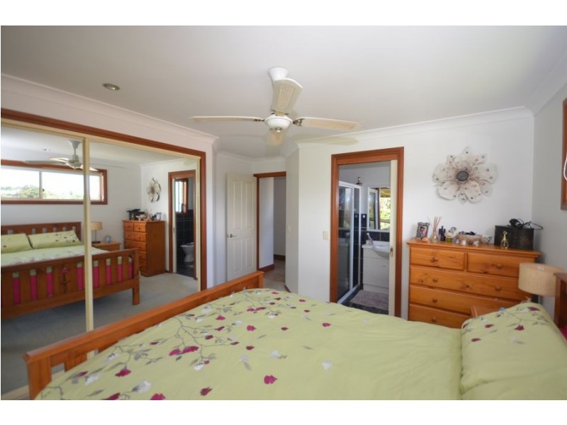 1 Sandpiper Crescent, Boambee East NSW 2452