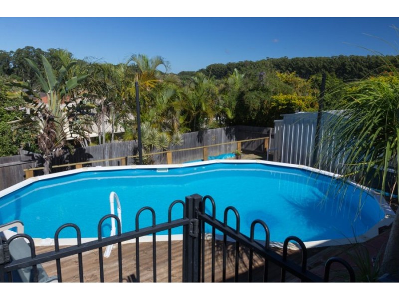 7 Celeste Place, Bonville NSW 2441