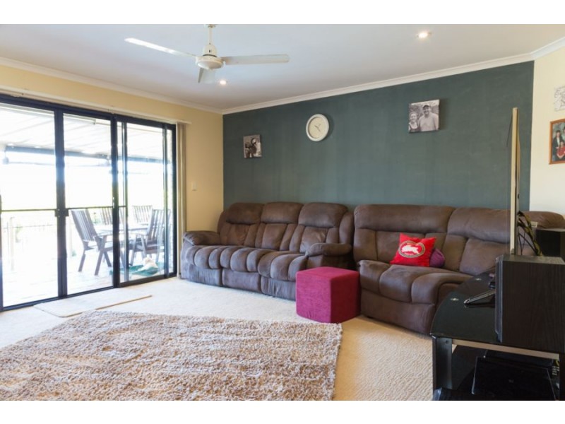 7 Celeste Place, Bonville NSW 2441