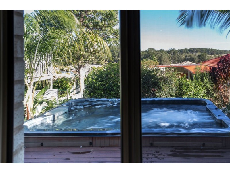 15 Celeste Place, Bonville NSW 2441