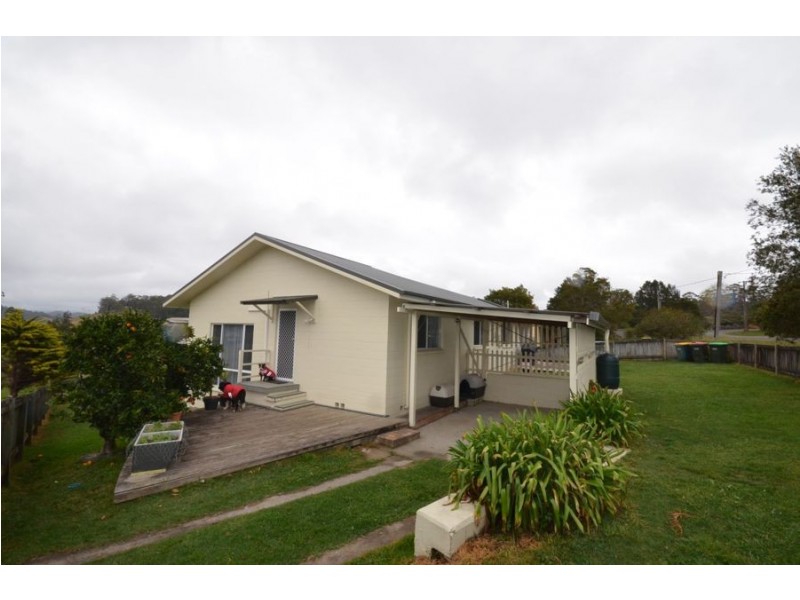 1 Lorne Street, Lowanna NSW 2450
