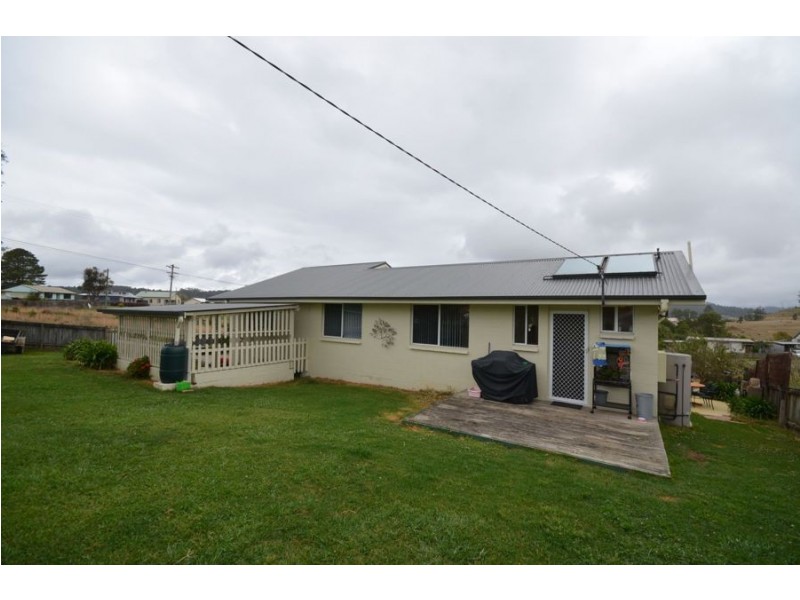 1 Lorne Street, Lowanna NSW 2450