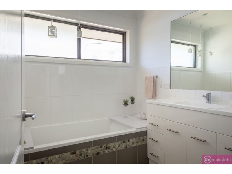 5 Farrell Close, Bonville NSW 2441