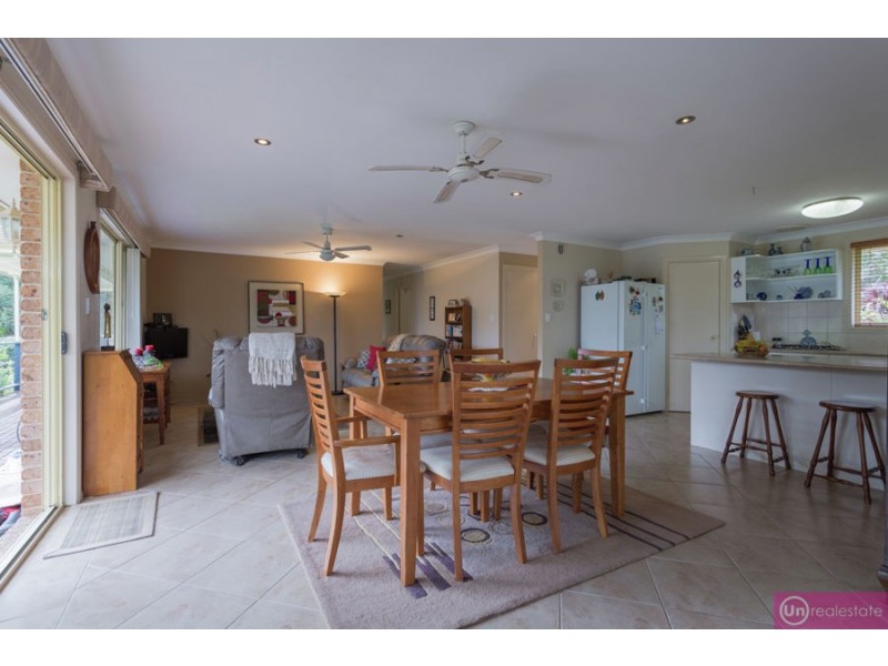 8 Tuckers Rock Road, Repton NSW 2454
