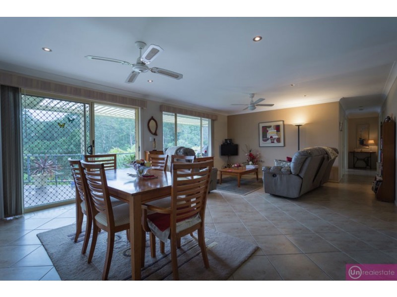 8 Tuckers Rock Road, Repton NSW 2454