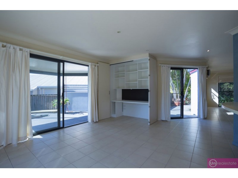 26 Crystal Drive, Sapphire Beach NSW 2450