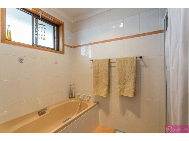 6 Janari Close, Toormina NSW 2452