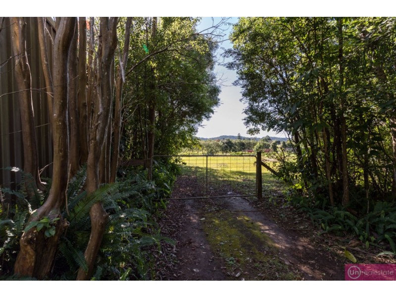 206 Braford Drive, Bonville NSW 2441