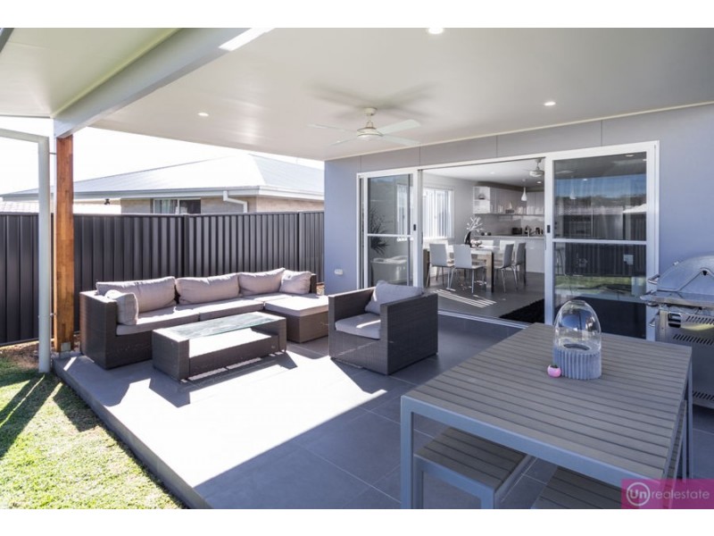 7 Moonee Creek Drive, Moonee Beach NSW 2450