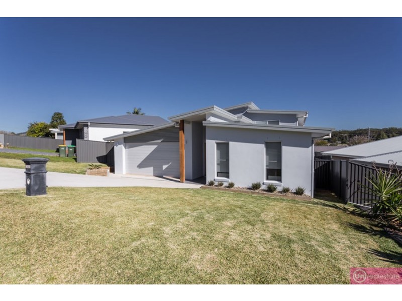 7 Moonee Creek Drive, Moonee Beach NSW 2450
