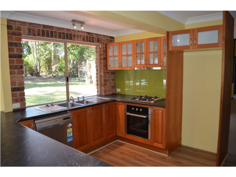 6 Gwen Close, Emerald Beach NSW 2456