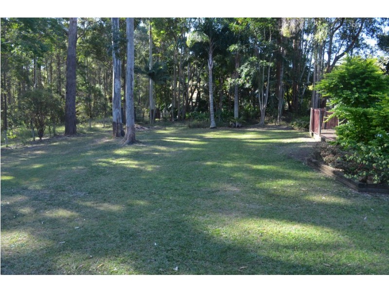 6 Gwen Close, Emerald Beach NSW 2456