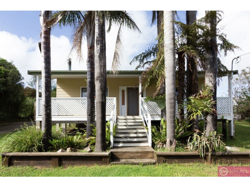 11 Timms Avenue, Ulong NSW 2450