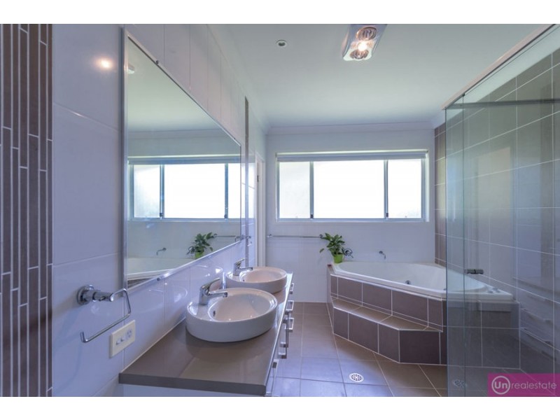 8 Trond Close, Bonville NSW 2441