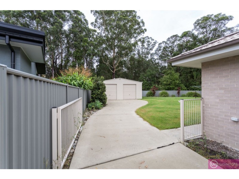 8 Trond Close, Bonville NSW 2441