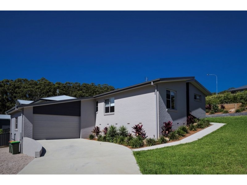 19 Mirrimin Street, Bonville NSW 2441