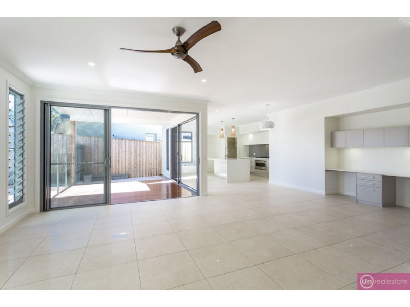 17 Cherry Street, Sapphire Beach NSW 2450