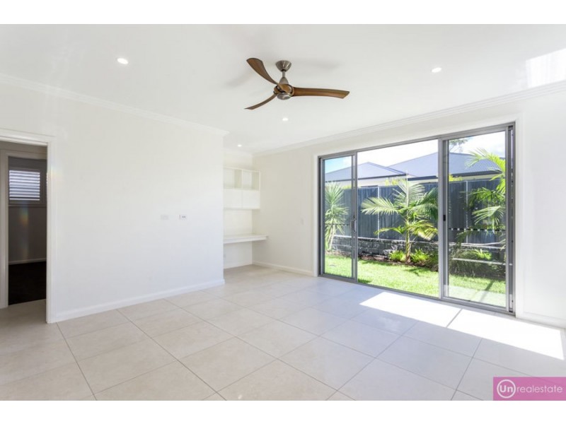17 Cherry Street, Sapphire Beach NSW 2450