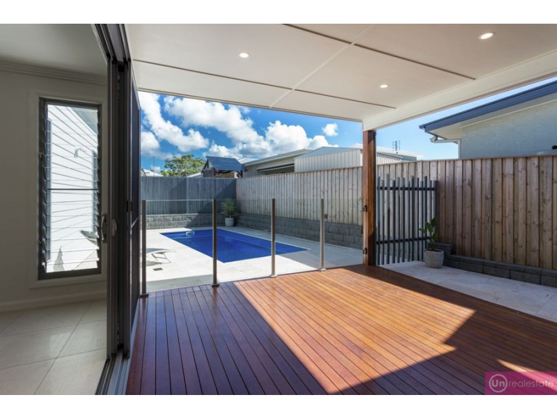 17 Cherry Street, Sapphire Beach NSW 2450