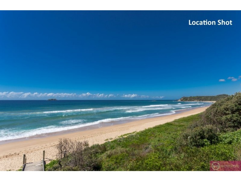 17 Cherry Street, Sapphire Beach NSW 2450