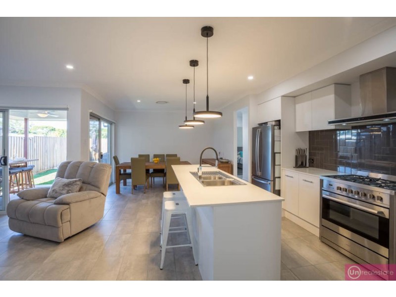 6 Red Gum Circuit, Sapphire Beach NSW 2450