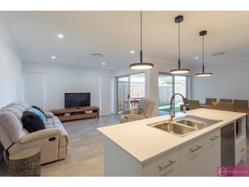 6 Red Gum Circuit, Sapphire Beach NSW 2450