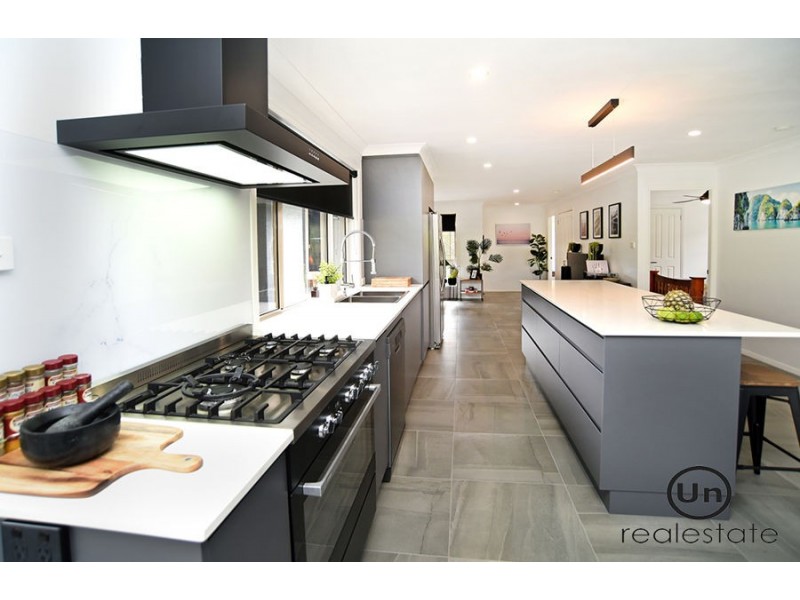 8 Kestrel Place, Boambee East NSW 2452