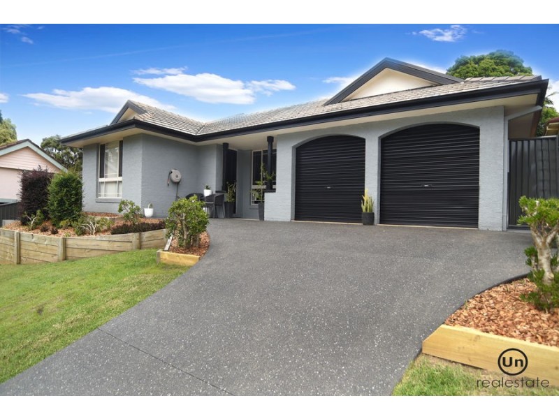 8 Kestrel Place, Boambee East NSW 2452