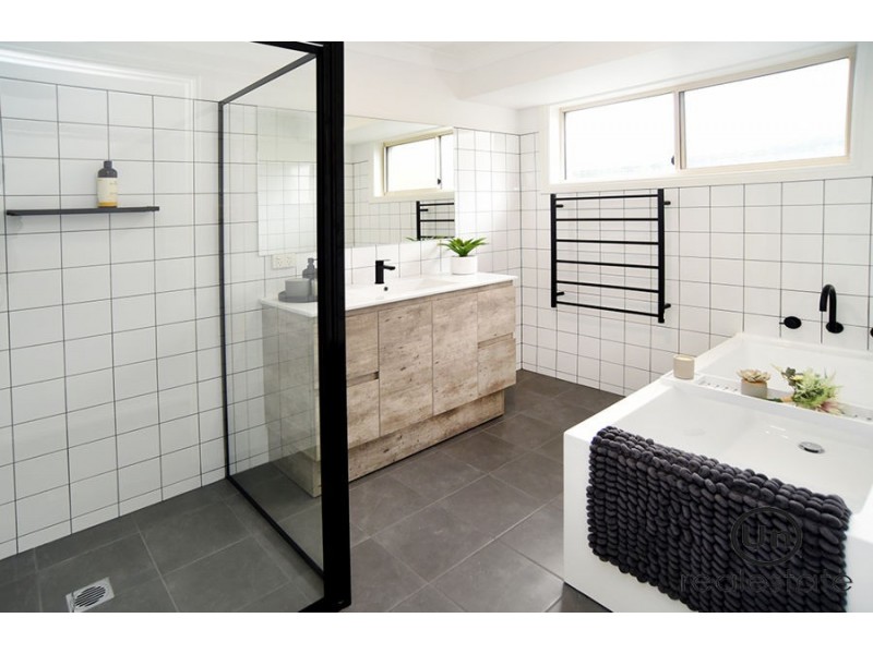 8 Kestrel Place, Boambee East NSW 2452