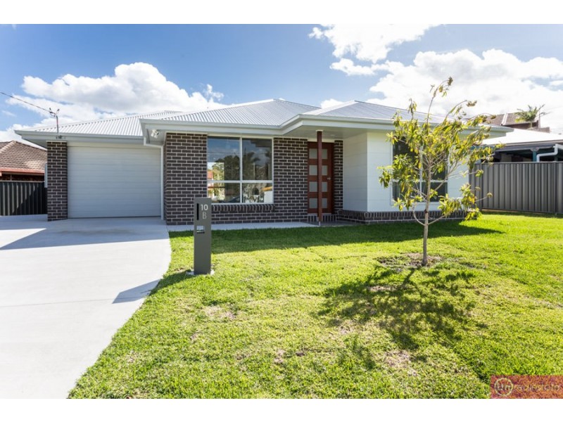 10b Wybalena Crescent, Toormina NSW 2452