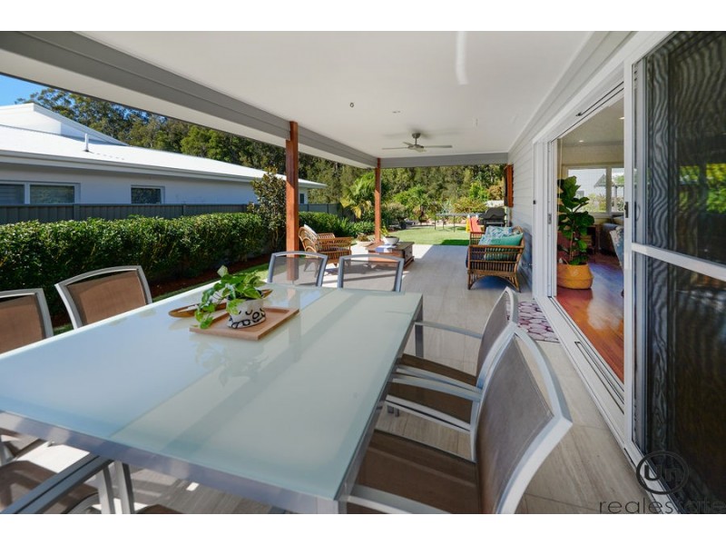 29 Tidal Crescent, Moonee Beach NSW 2450