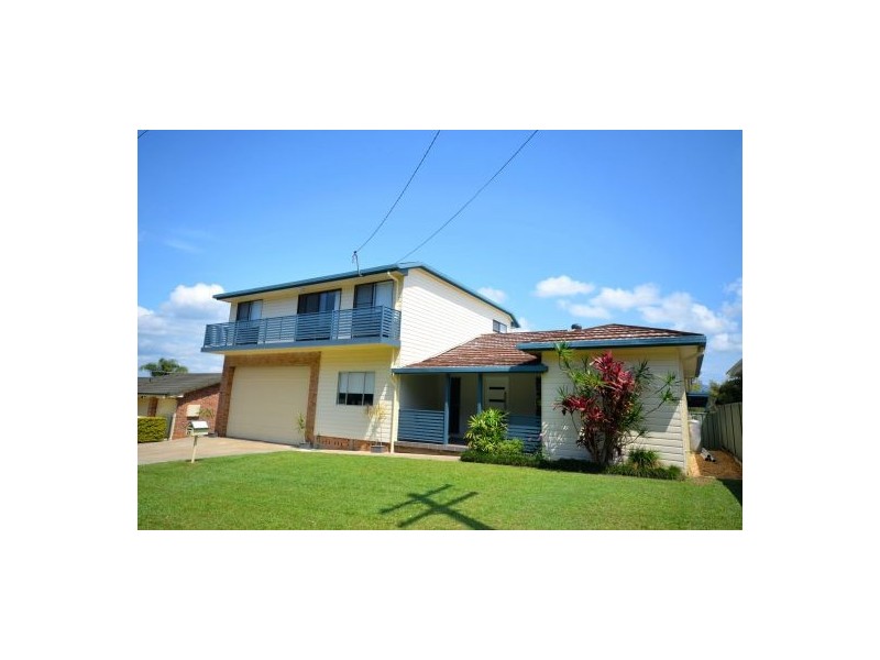 25 Thirteenth Ave, Sawtell NSW 2452