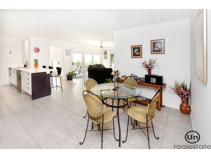 1 Daniel Court, Bonville NSW 2441