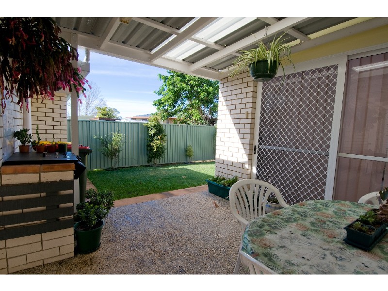 2/17 Armstrong Road, Toormina NSW 2452