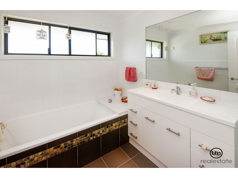 5 Farrell Close, Bonville NSW 2441