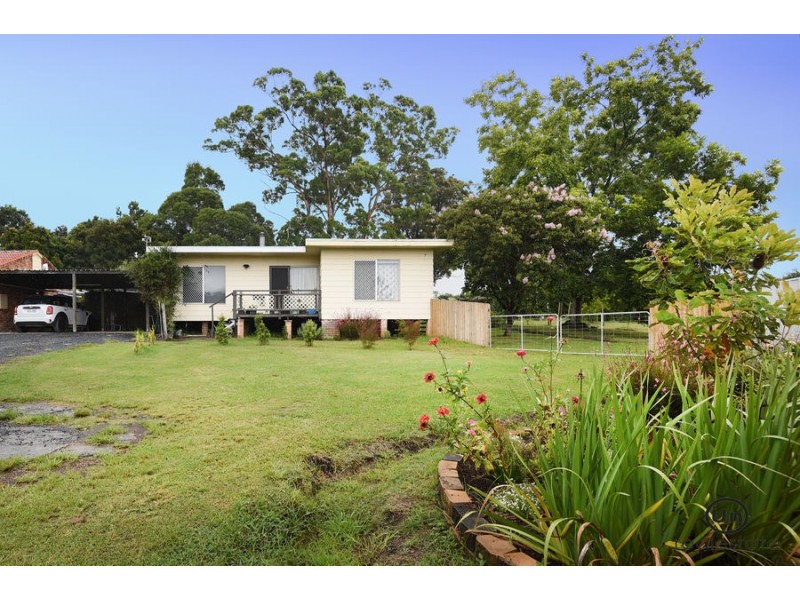 13 Nana Street, Nana Glen NSW 2450