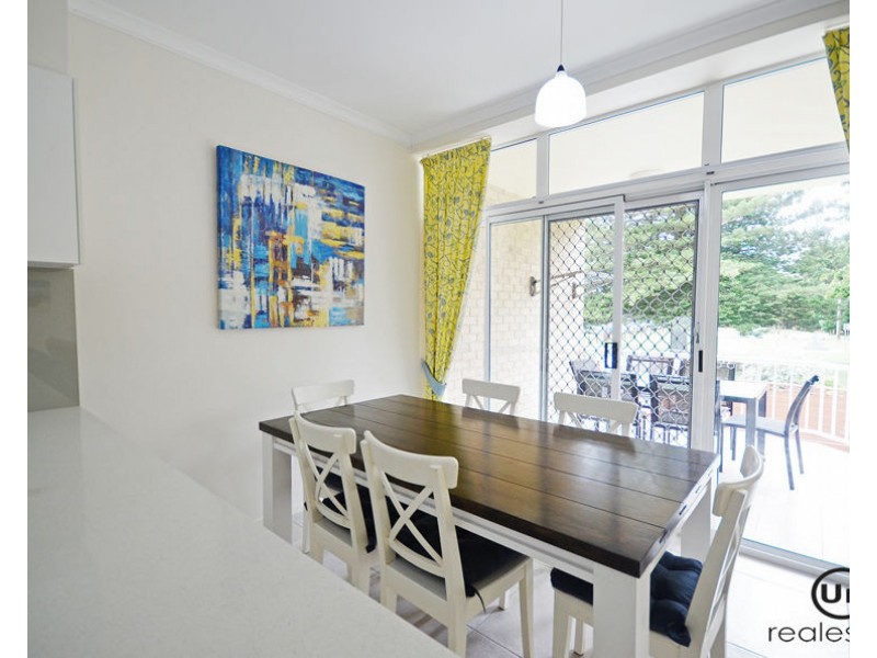 2/6 Fourth Avenue, Sawtell NSW 2452