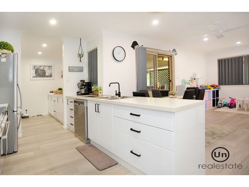 8 Searle Close, Boambee East NSW 2452