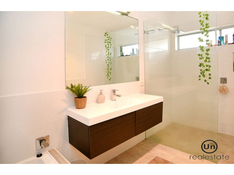 24 Tidal Crescent, Moonee Beach NSW 2450