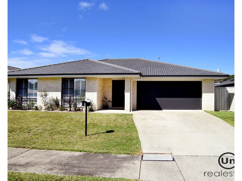 5 Surfsea Avenue, Sandy Beach NSW 2456