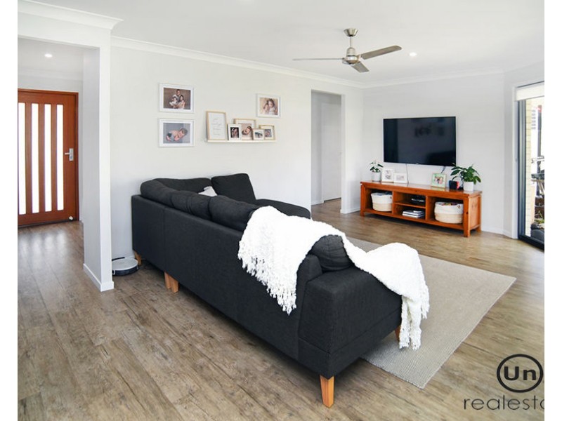 5 Surfsea Avenue, Sandy Beach NSW 2456